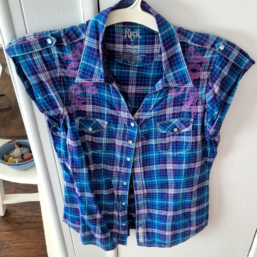 Rock 47 By Wrangler Western Shirt.   Medium